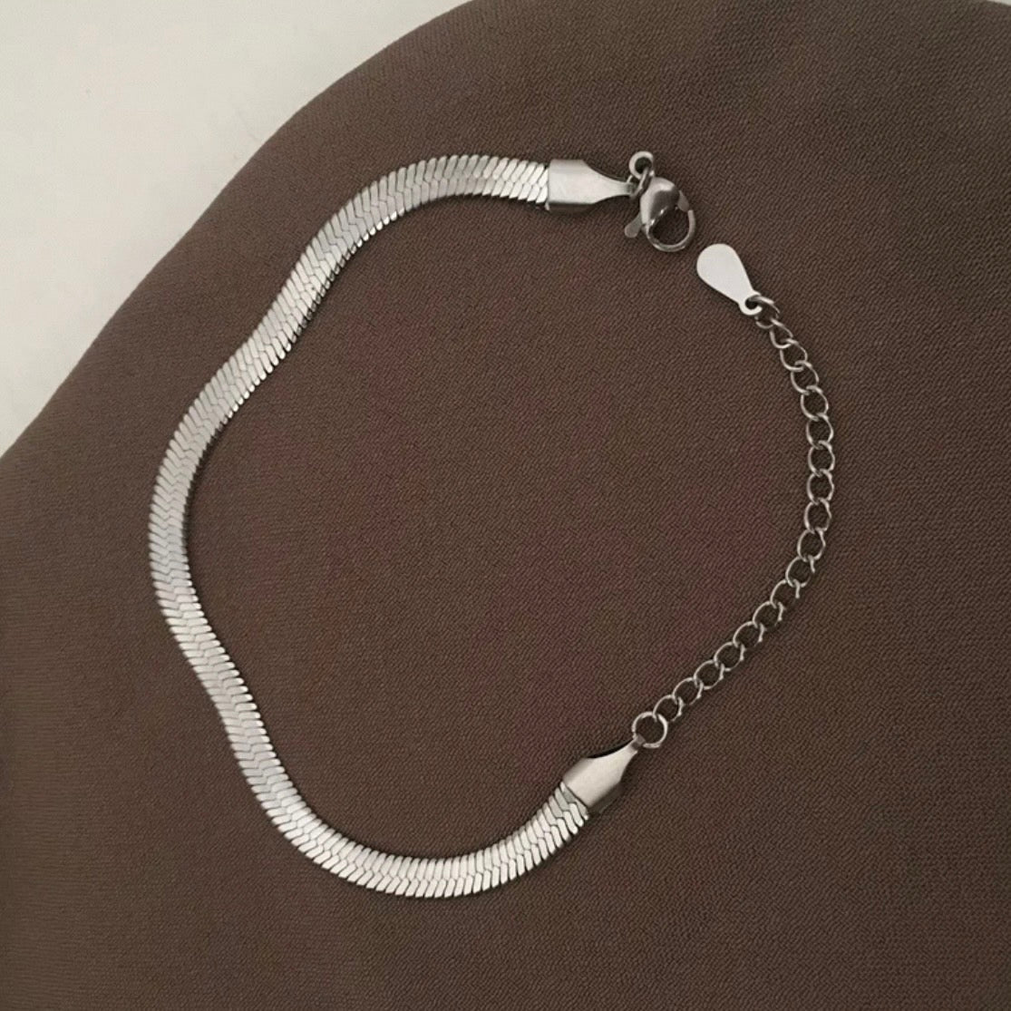 snake chain bracelet