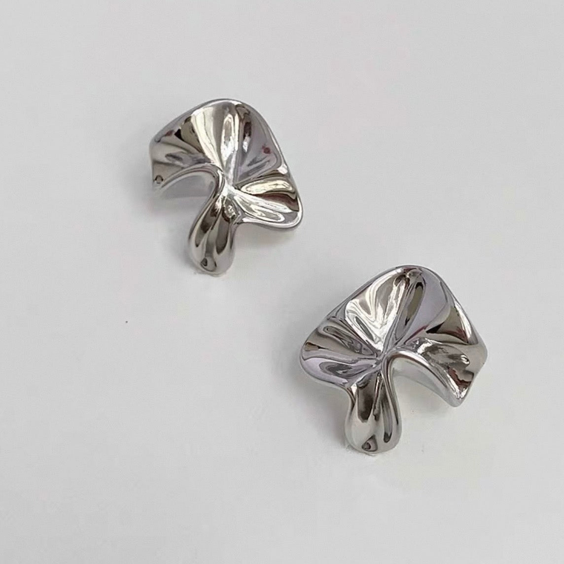 mirror flower pierce
