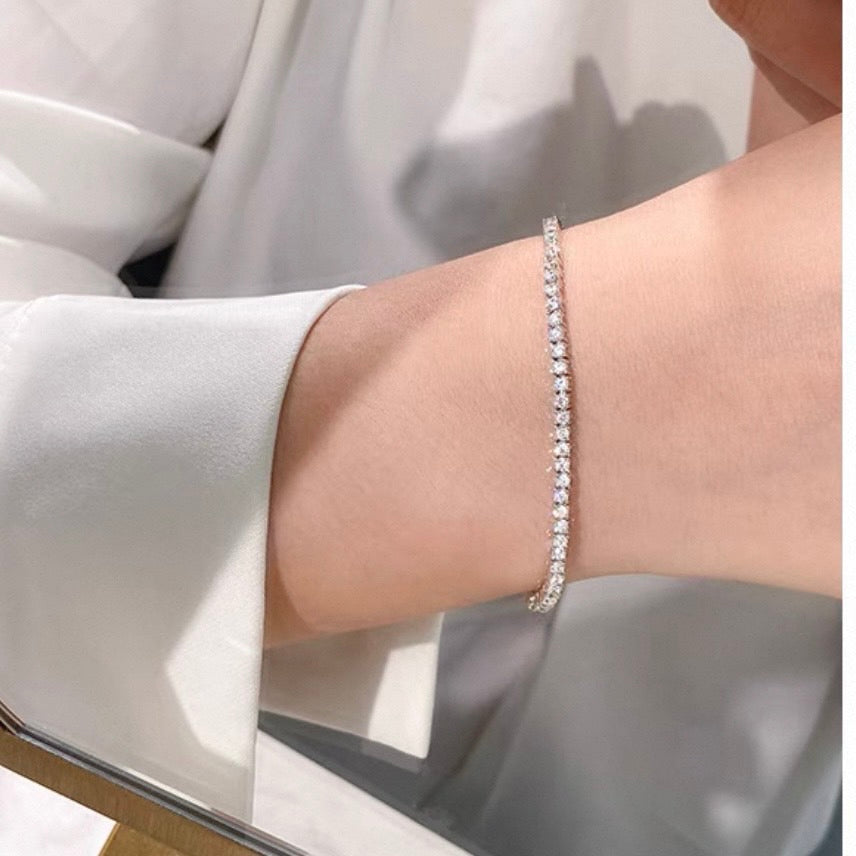 twinkle line bracelet