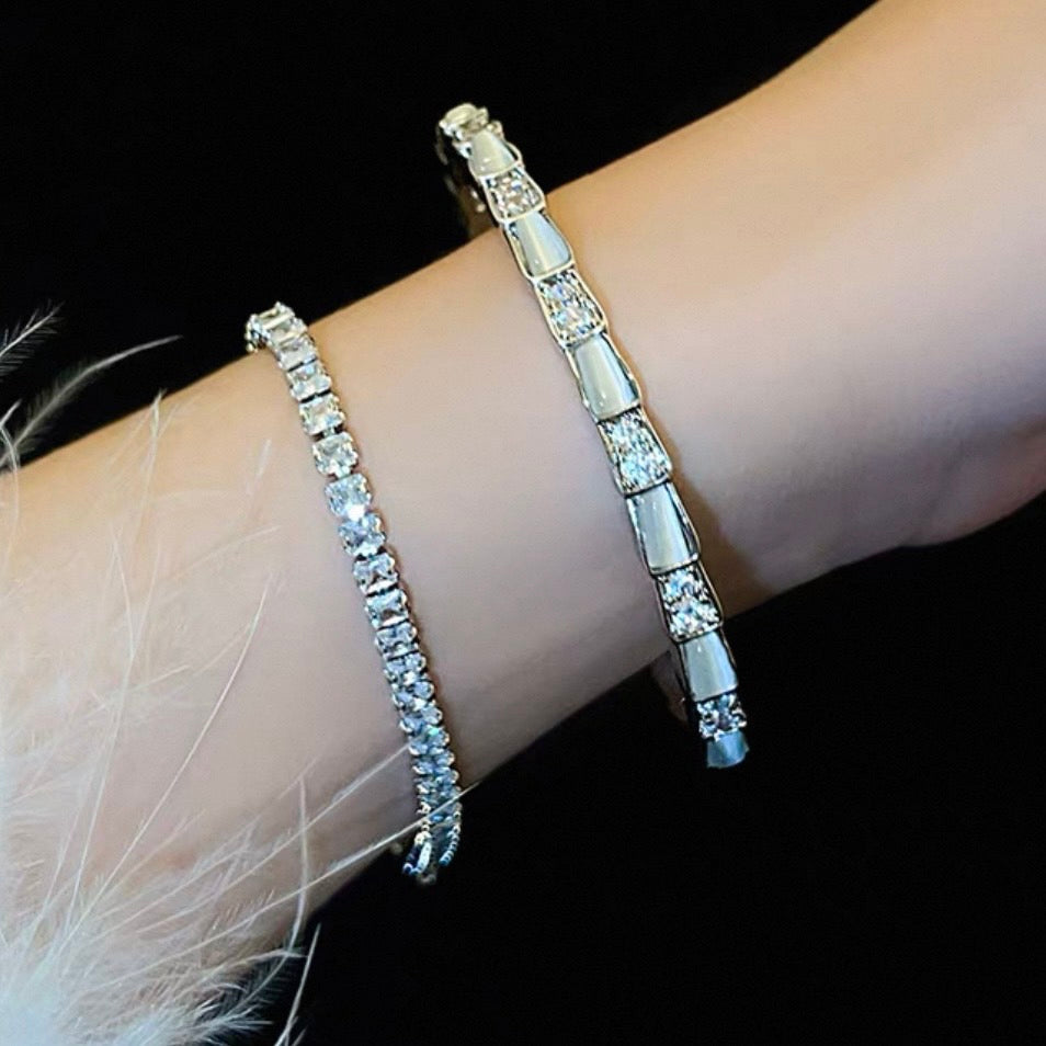 twinkle line bracelet