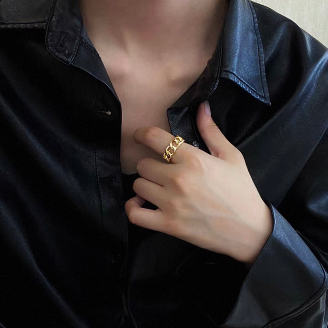 bold chain ring