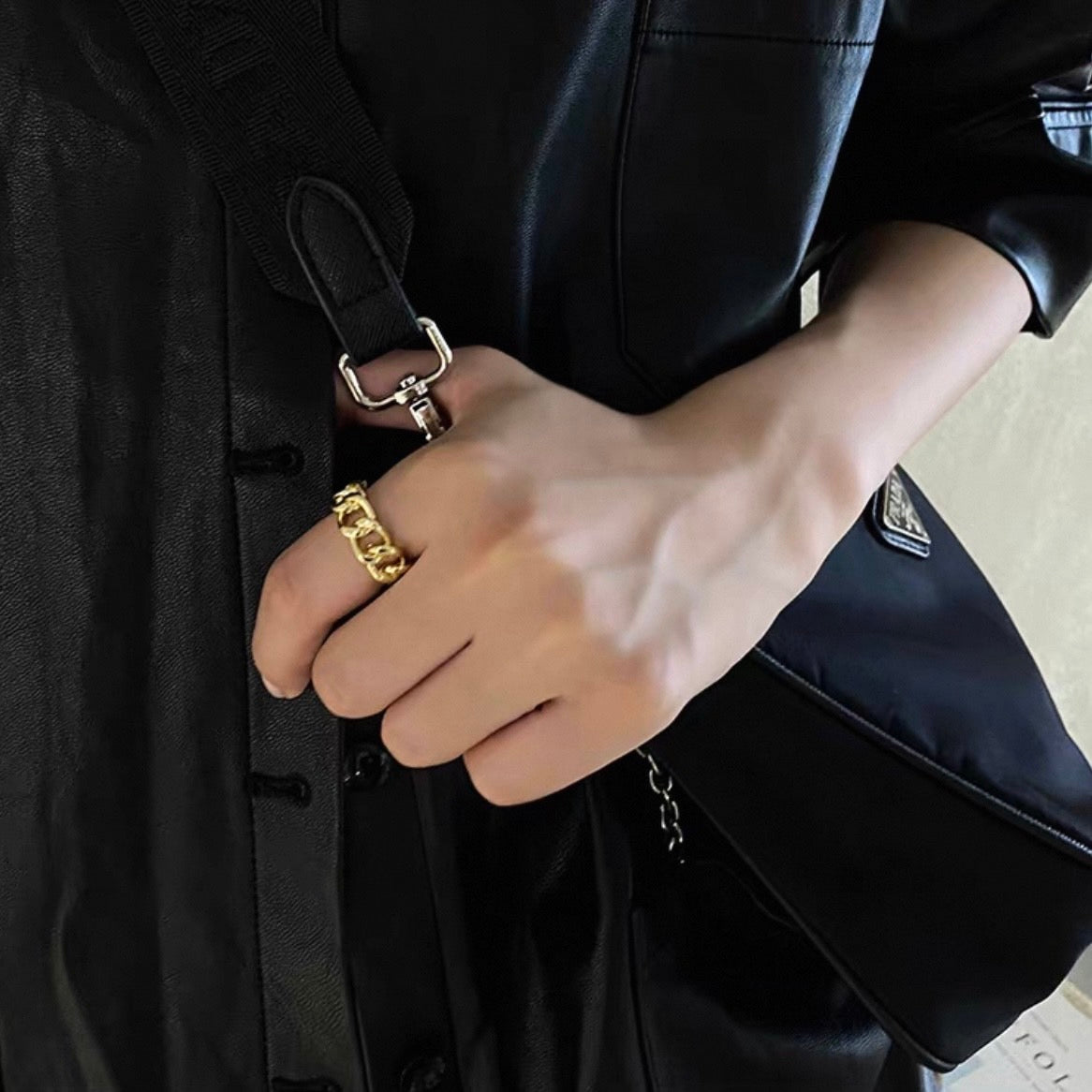 bold chain ring