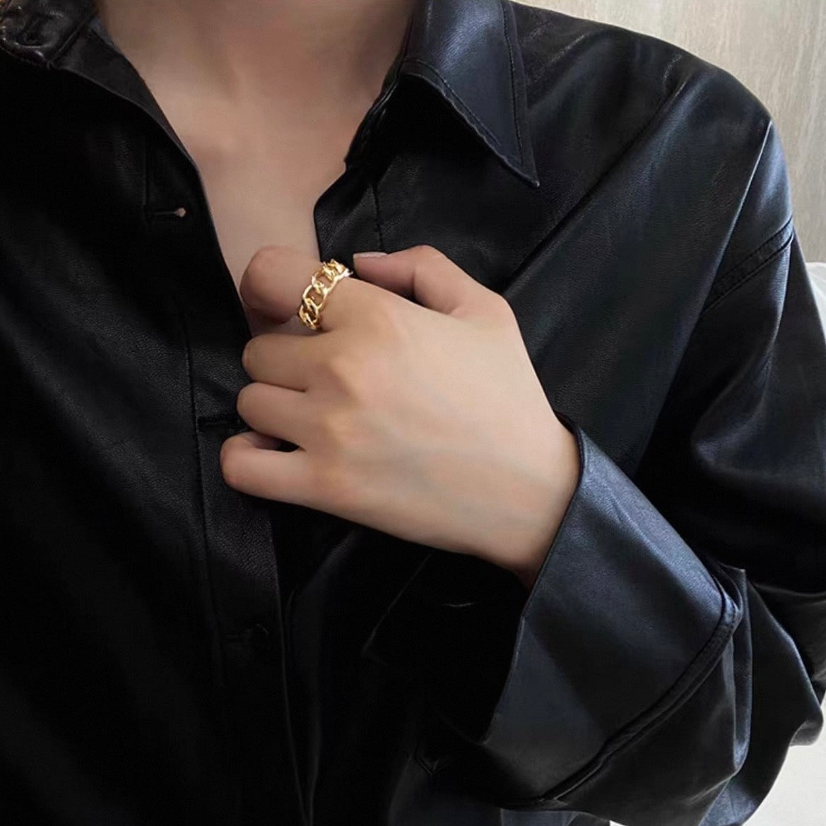 bold chain ring