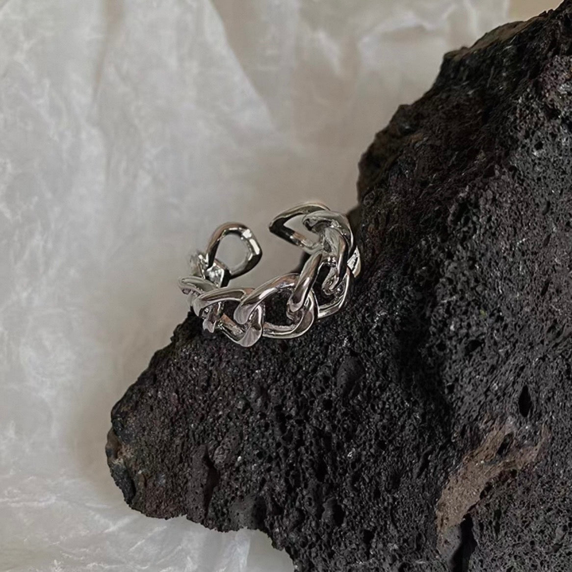 bold chain ring