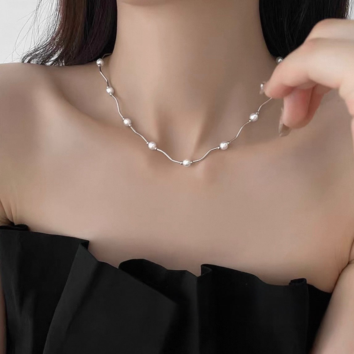 wave pearl necklace