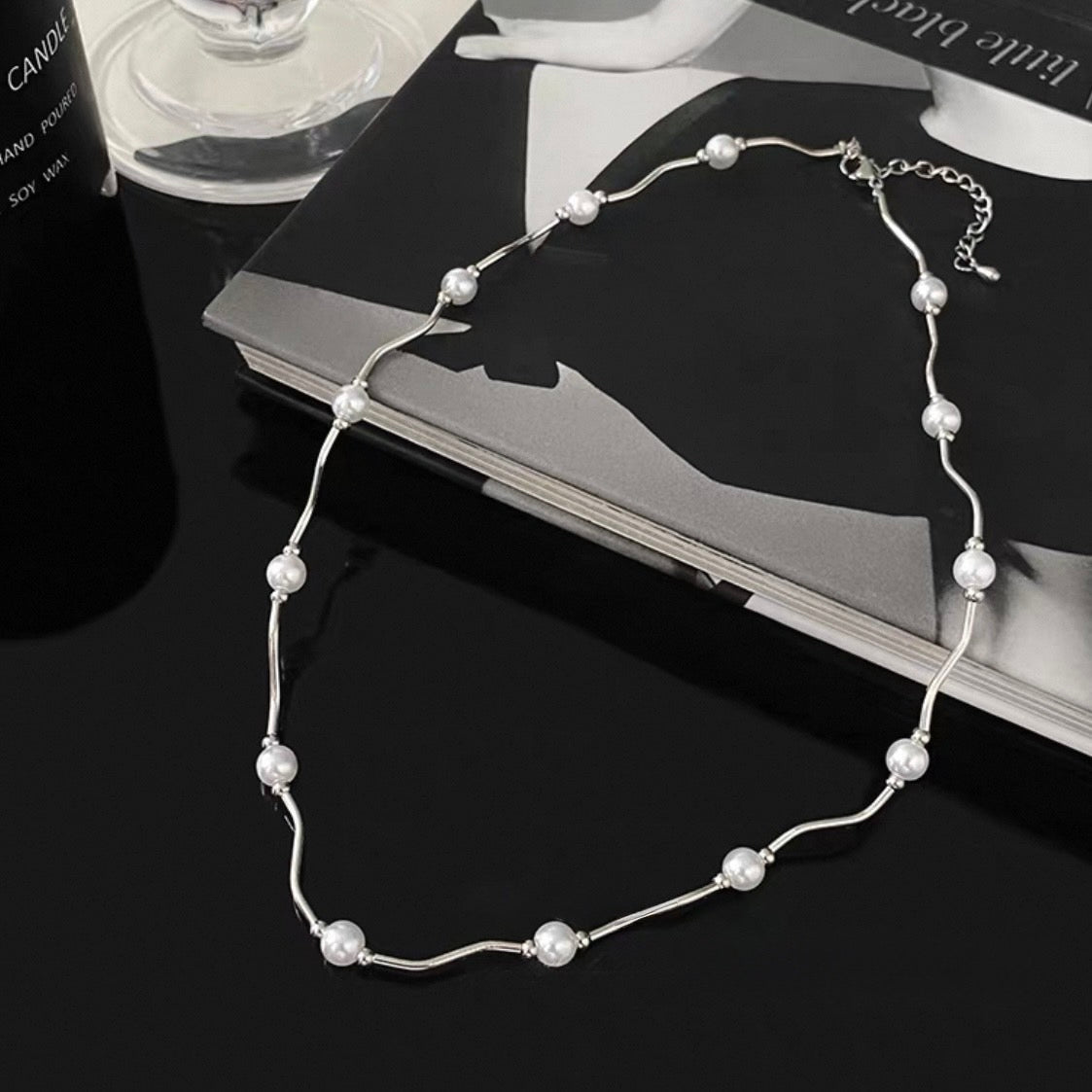 wave pearl necklace