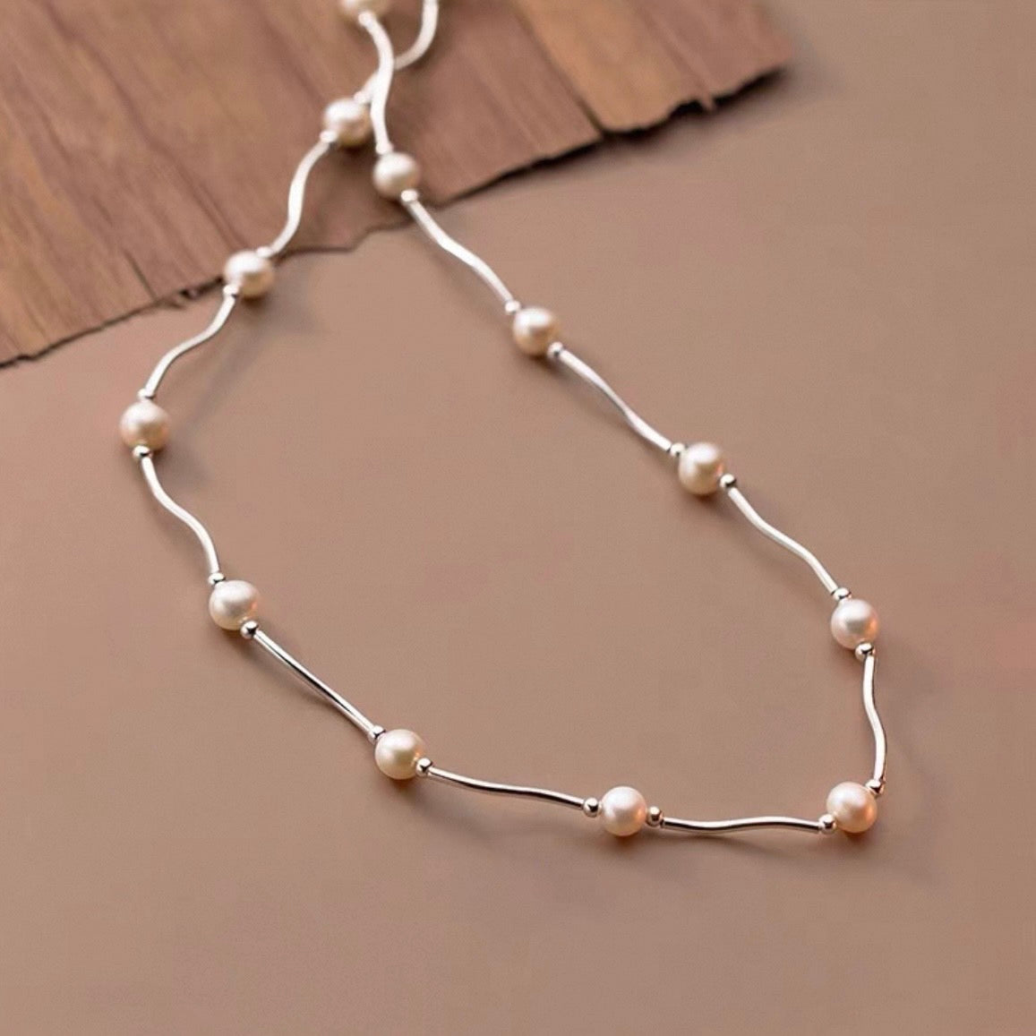 wave pearl necklace