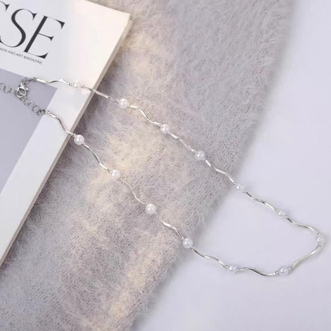 wave pearl necklace