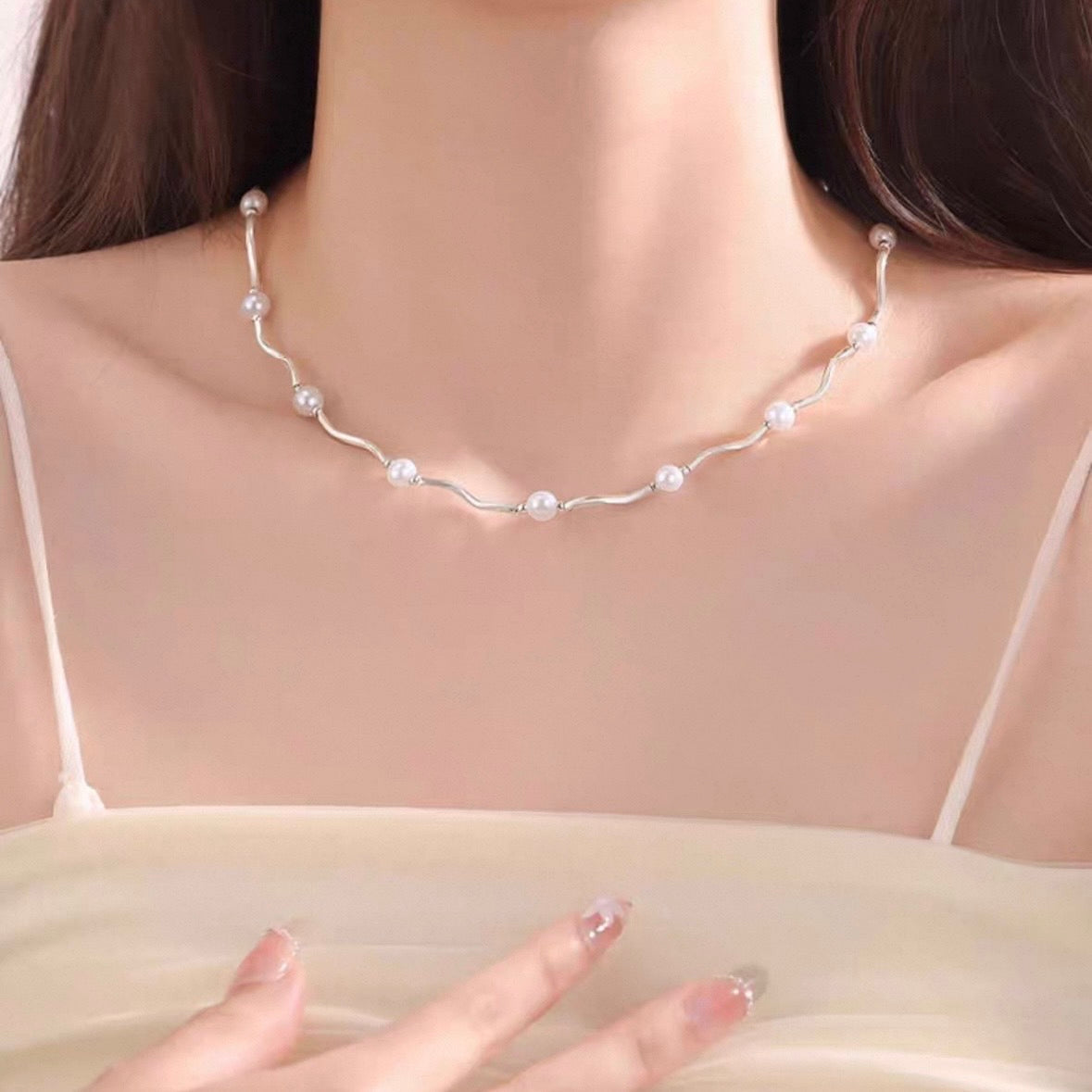 wave pearl necklace