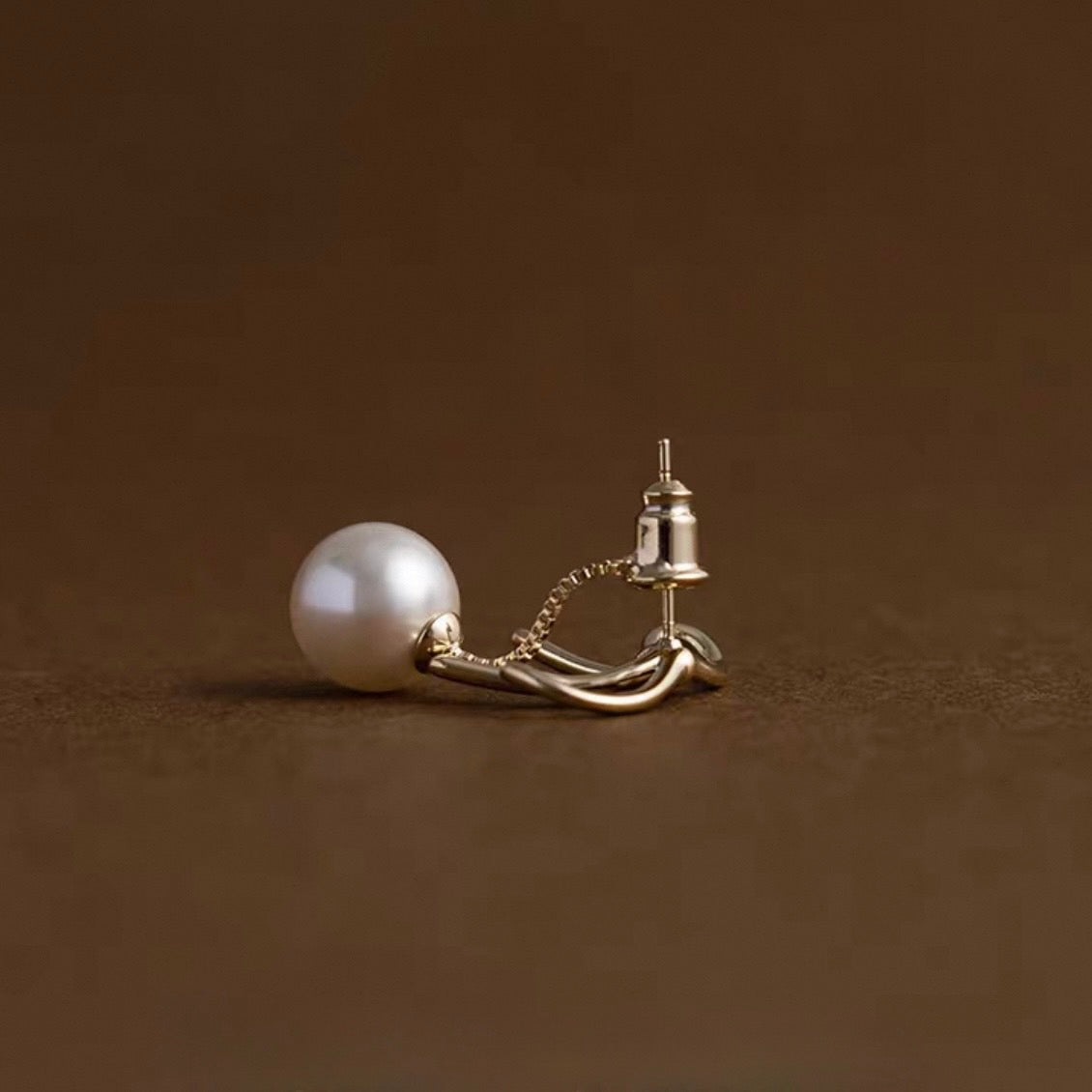 ribbon pearl pierce
