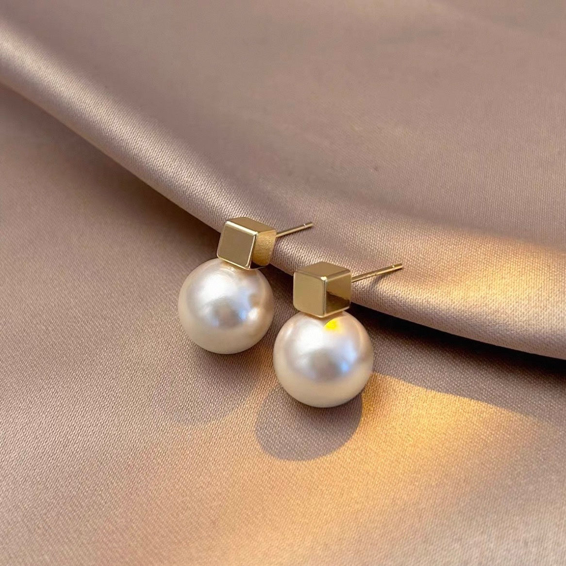 mini cube pearl pierce