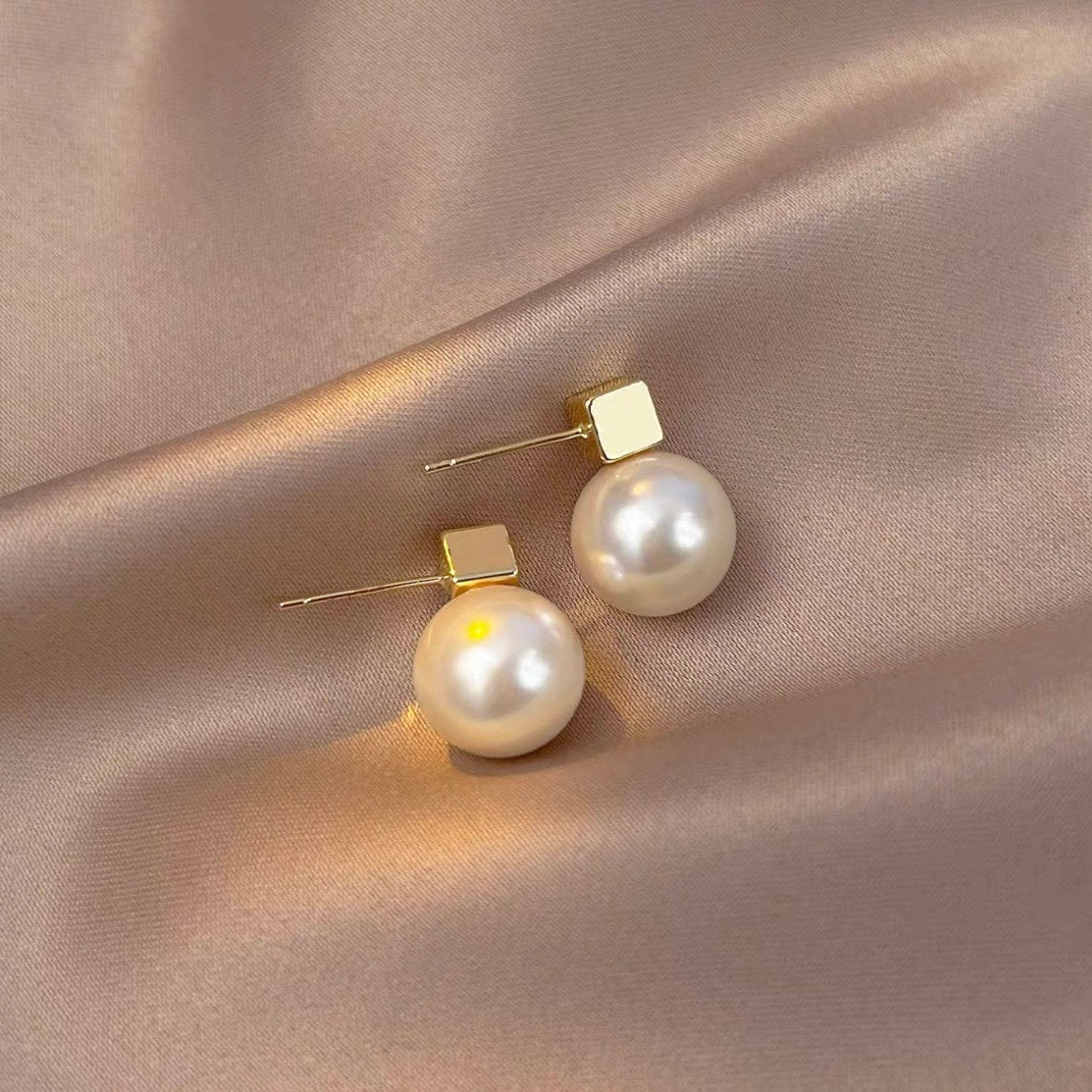 mini cube pearl pierce