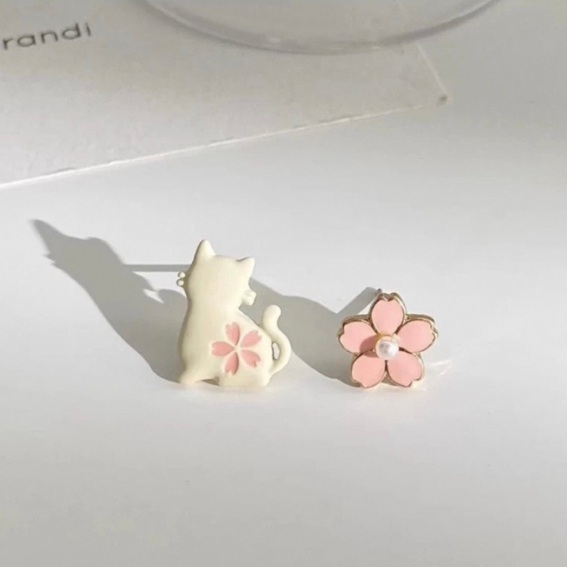さくら猫ピアス