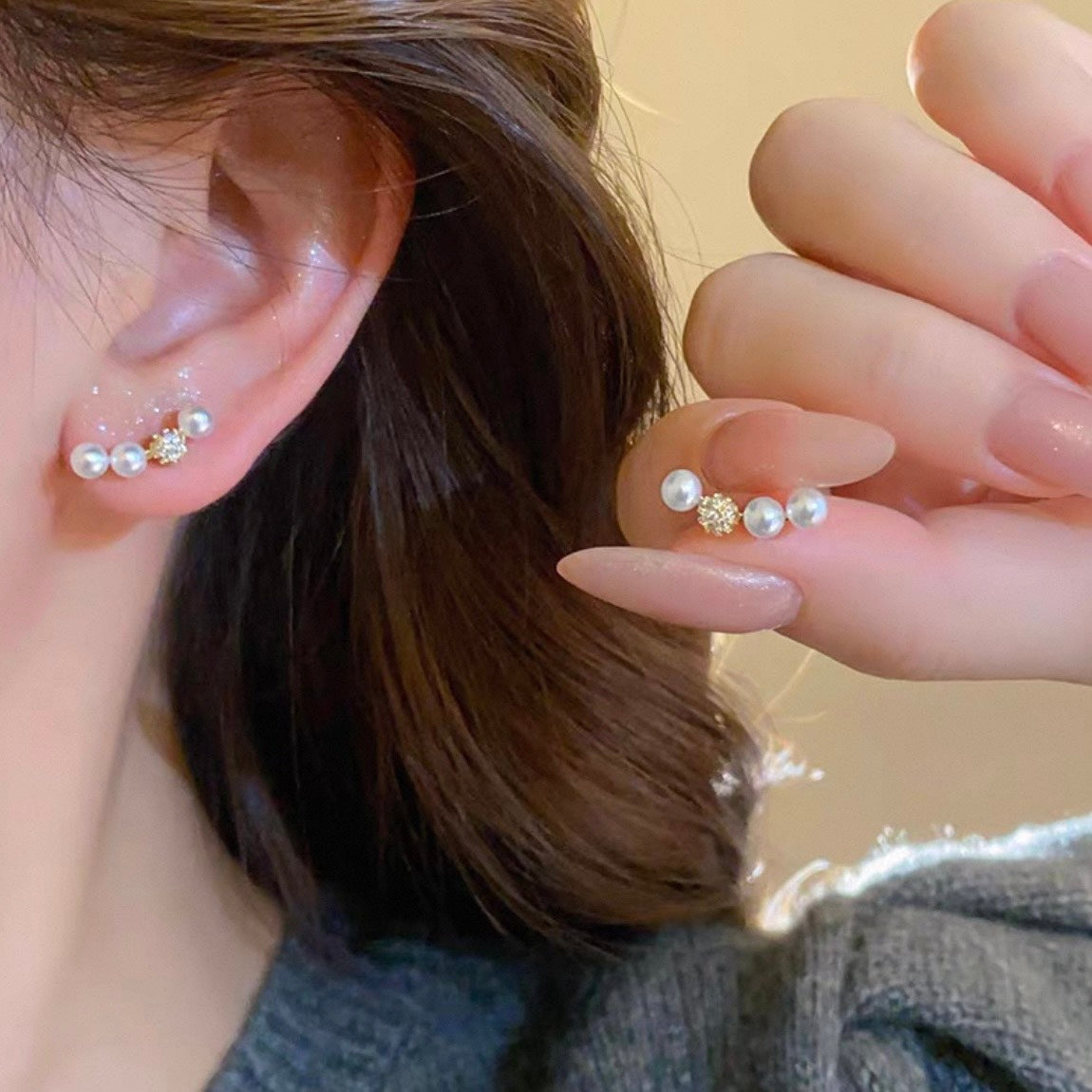 pearl curve line pierce