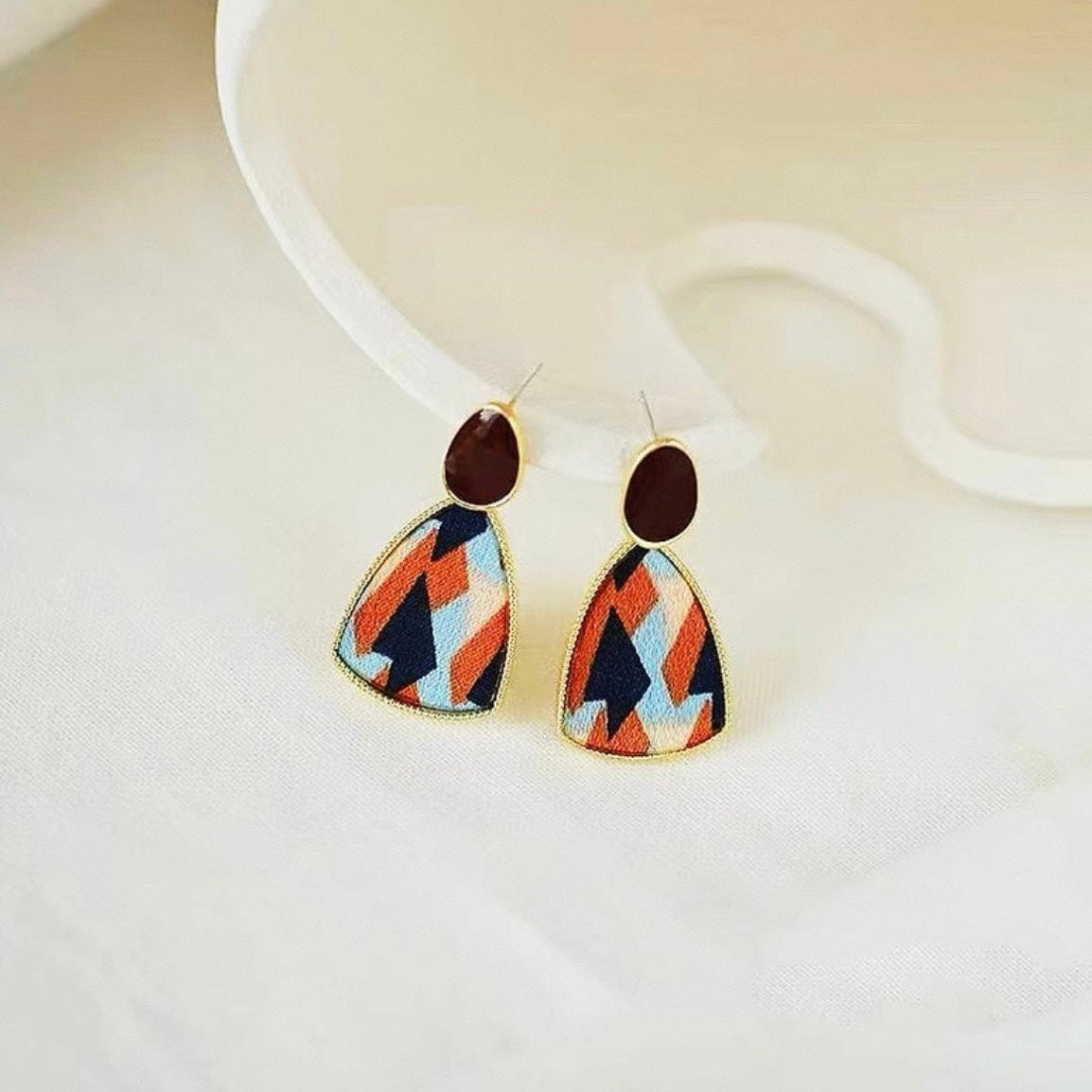 geometric Art pierce