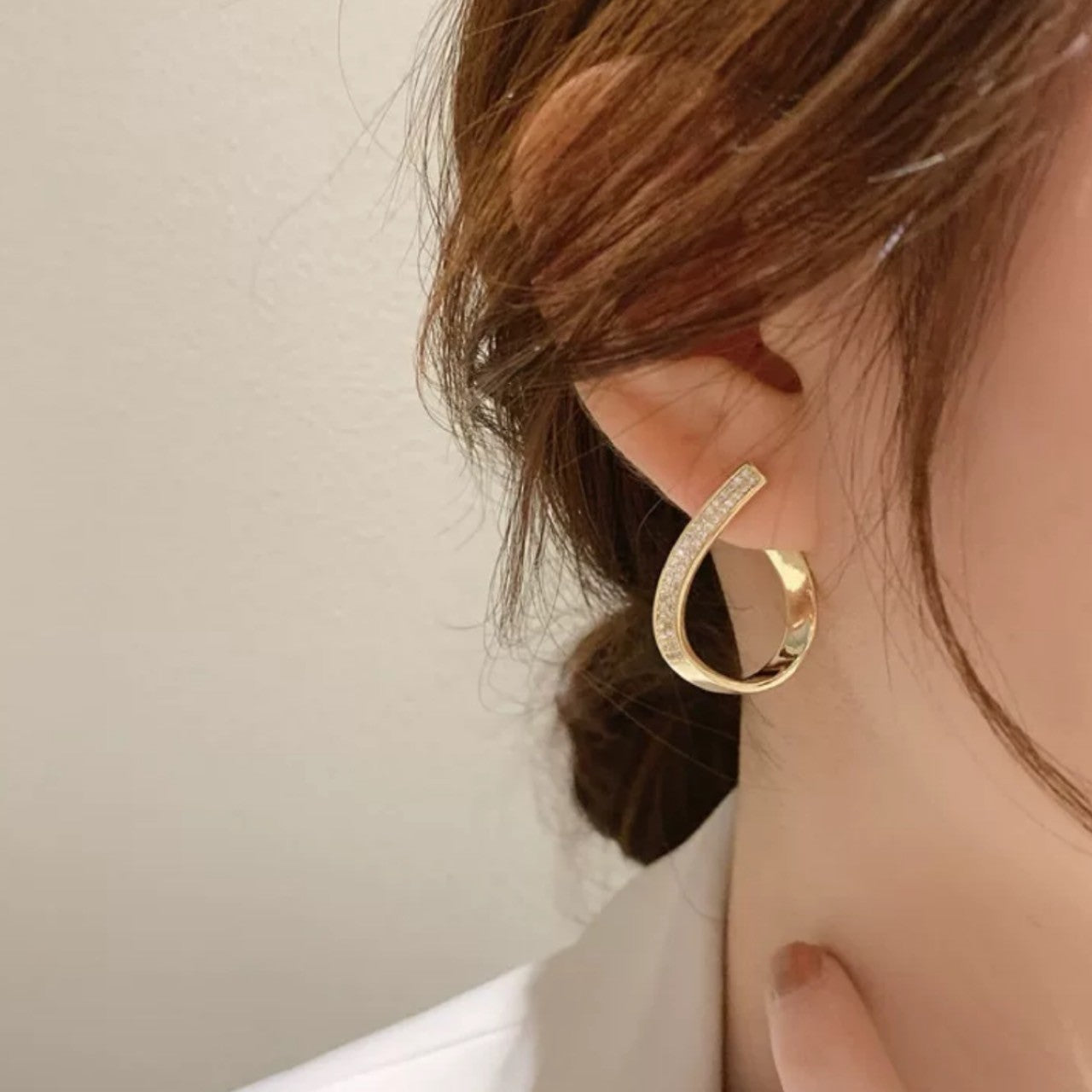 elegant drop pierce