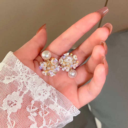 flower bouquet & pearl pierce