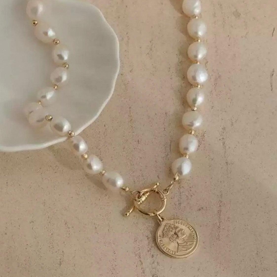 baroque pearl coin necklace