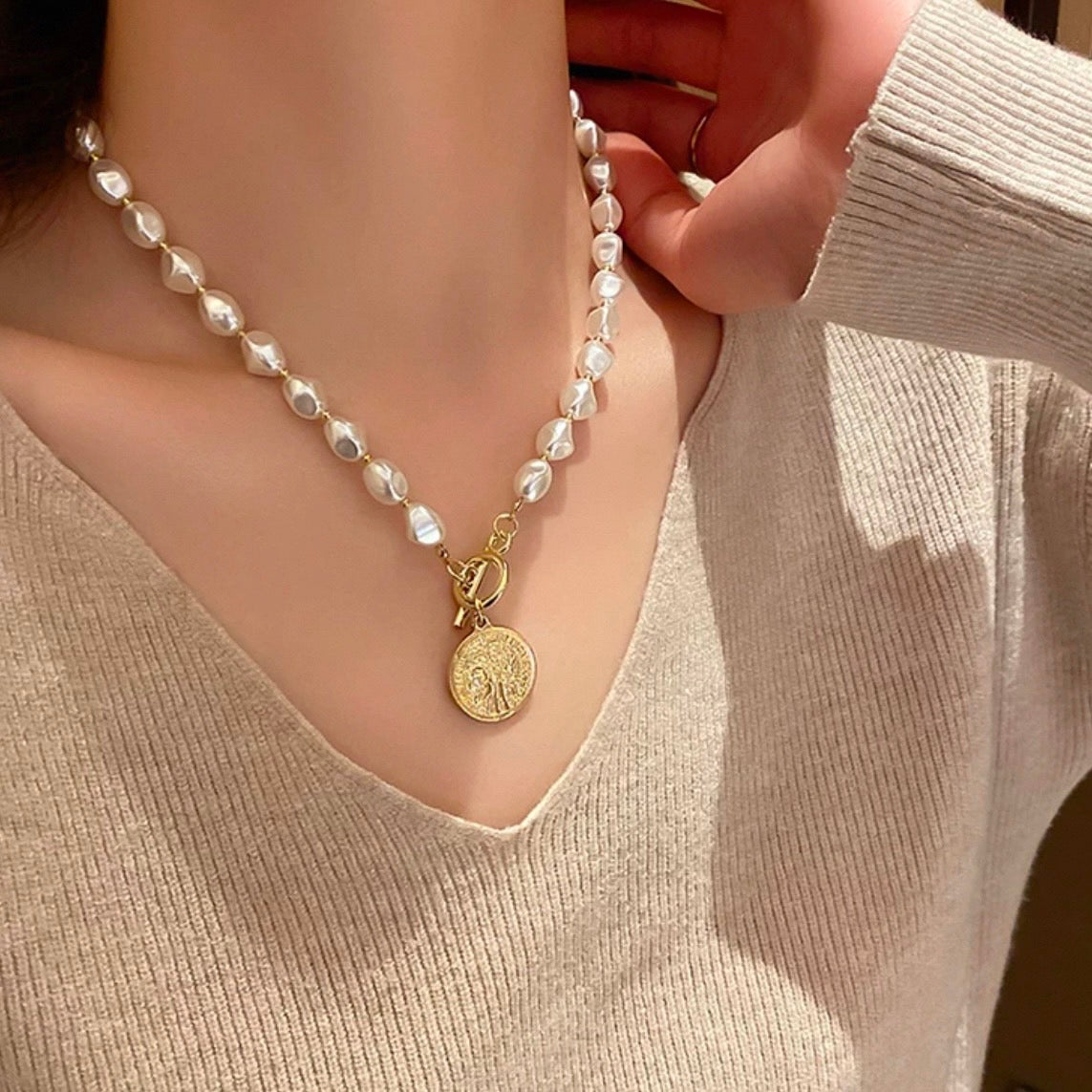 baroque pearl coin necklace