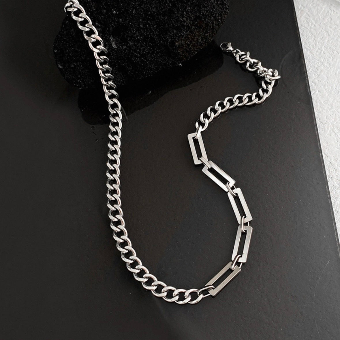 chain & chain necklace