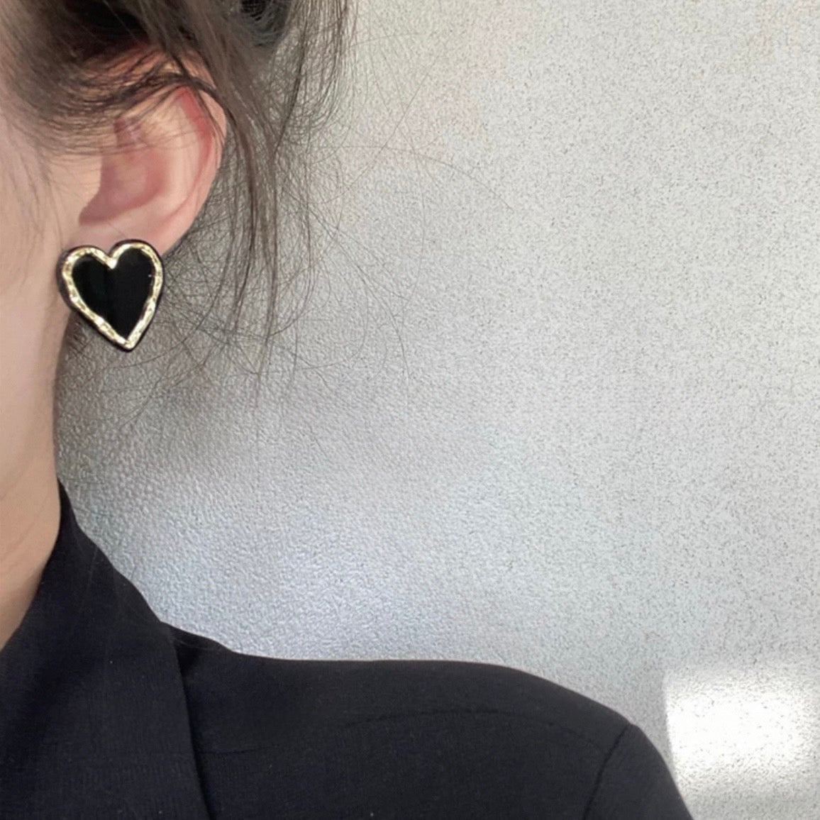 retro love pierce