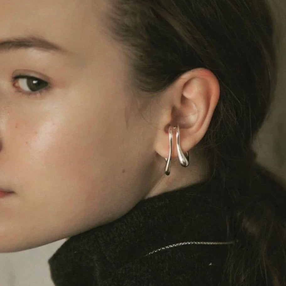 melty curve earcuff