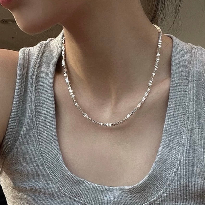 shimmer line necklace
