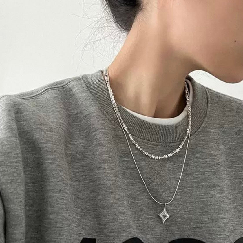 shimmer line necklace