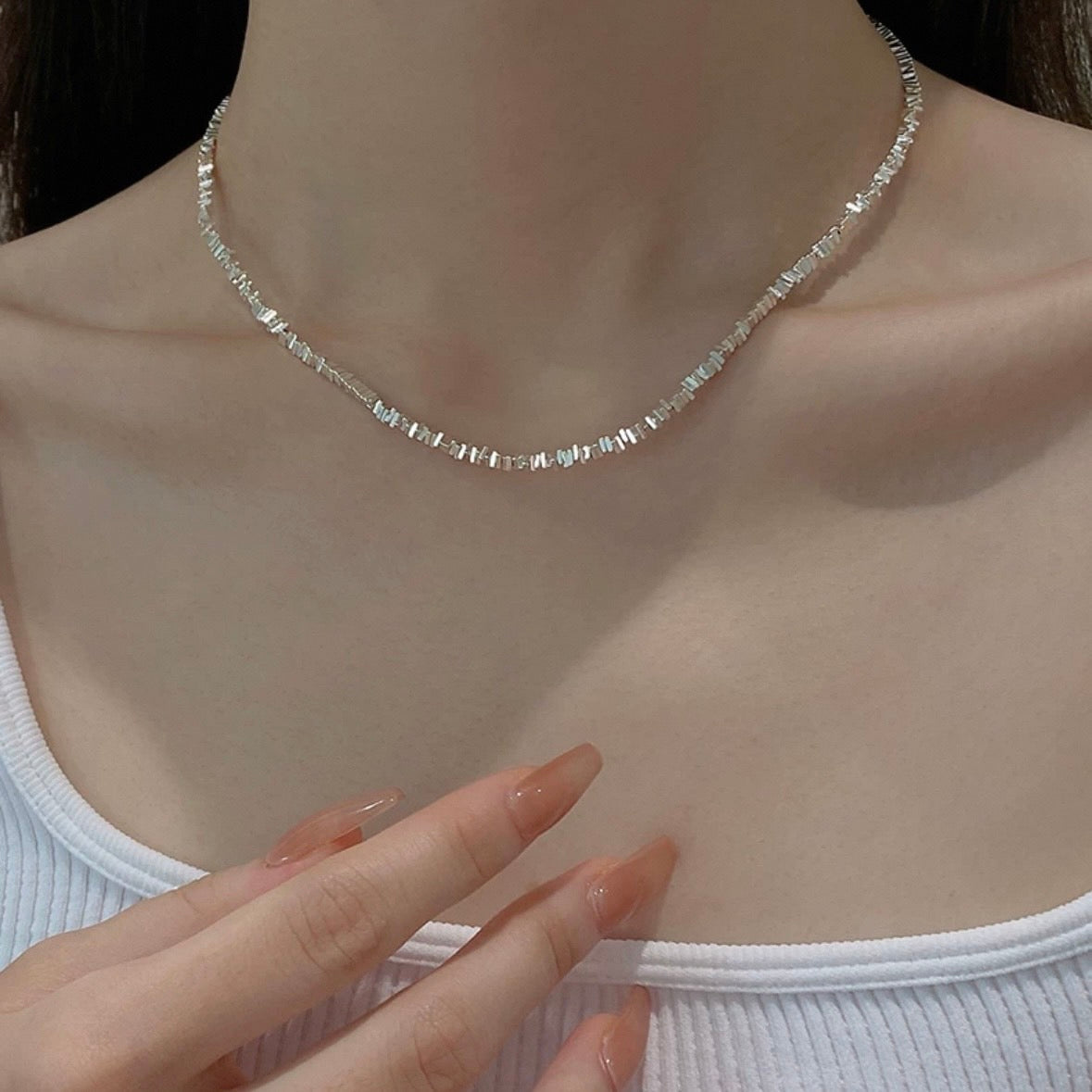 shimmer line necklace