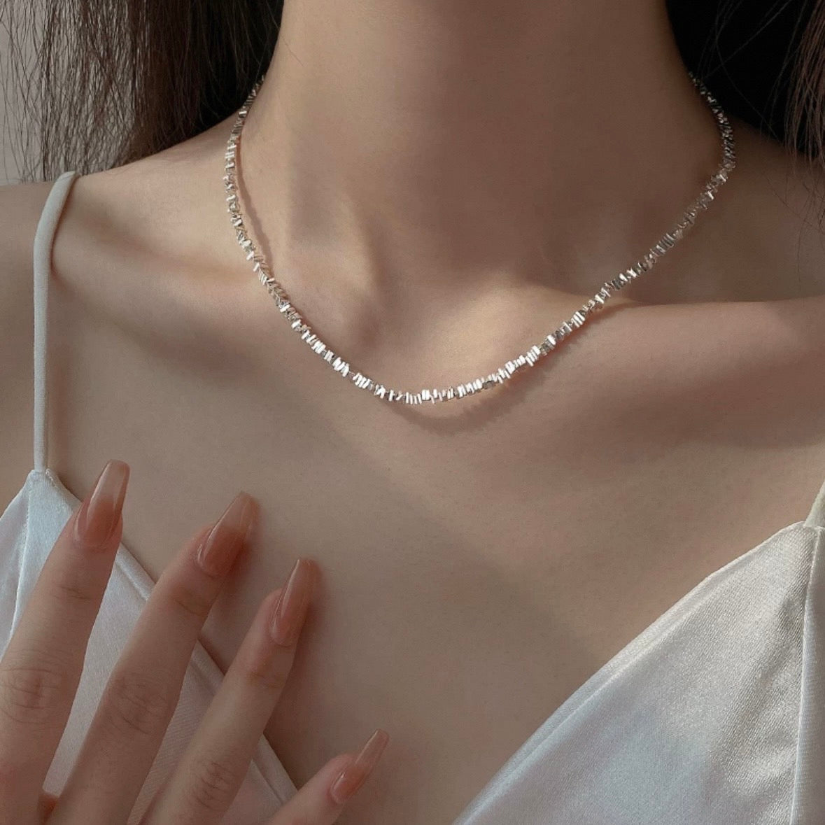 shimmer line necklace