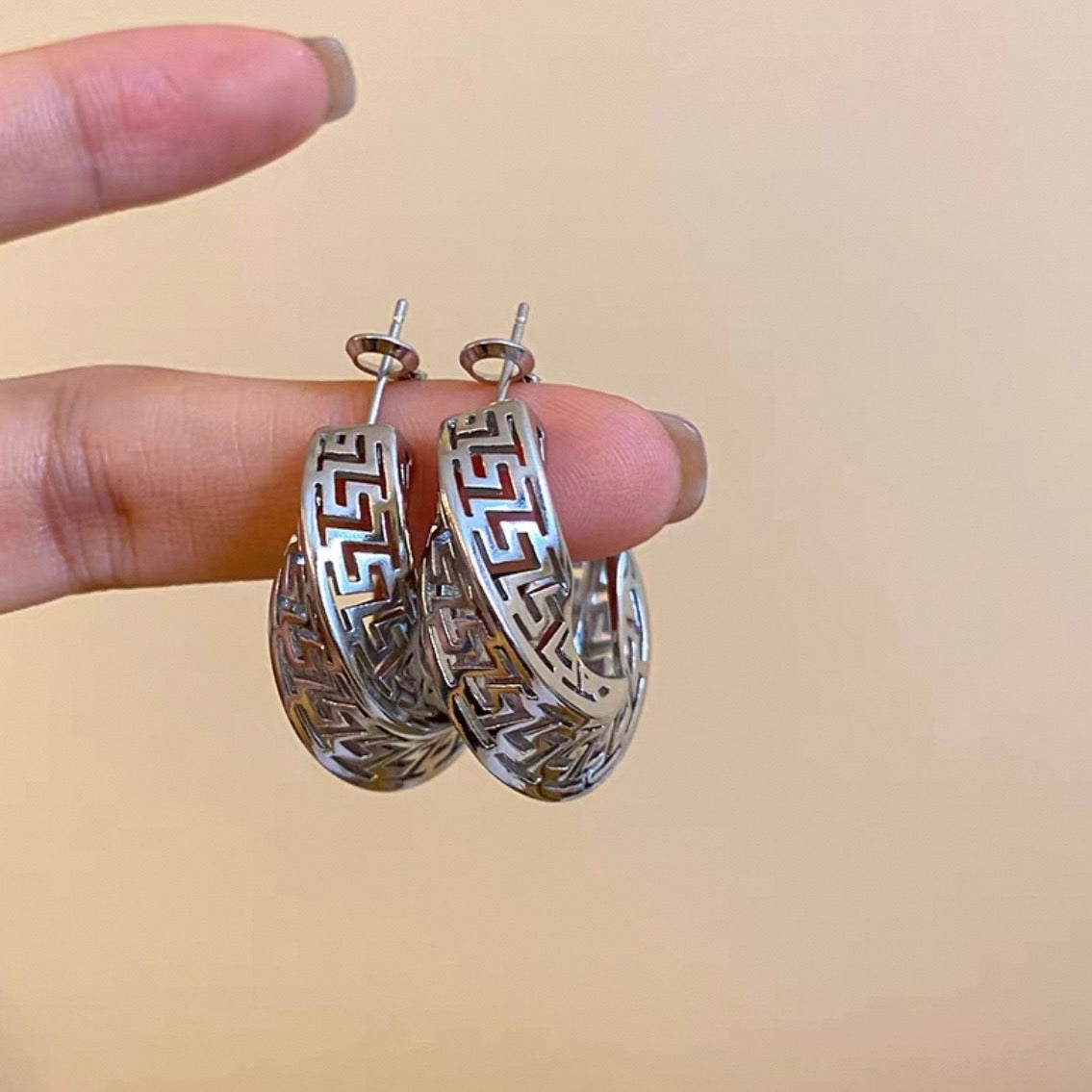 mosaic hoop pierce
