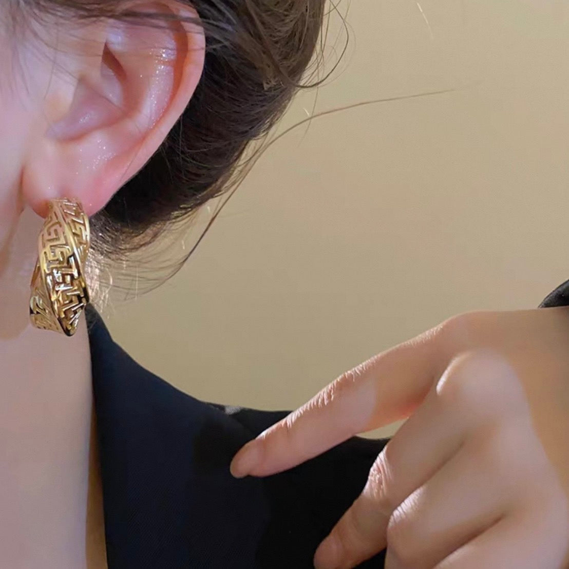 mosaic hoop pierce