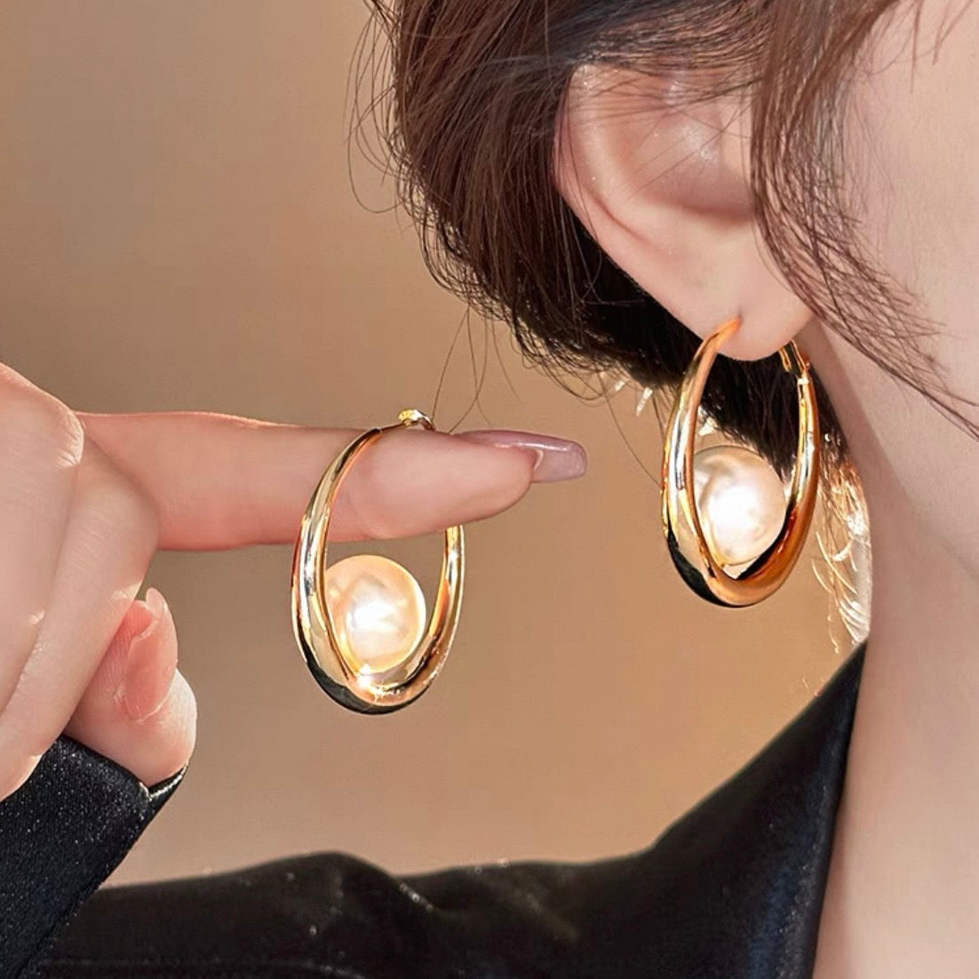 gold orb pearl pierce
