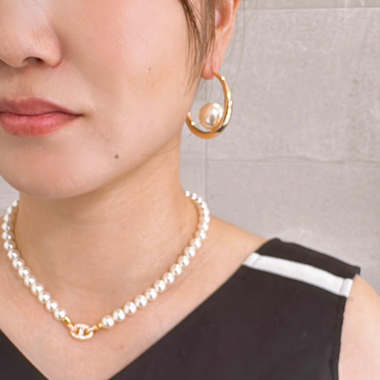 gold orb pearl pierce