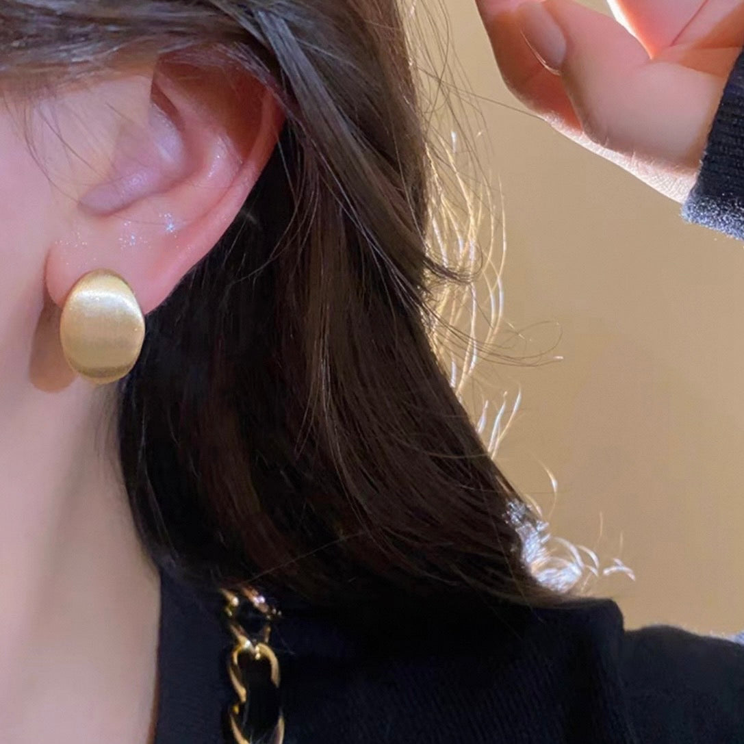 oval matte pierce