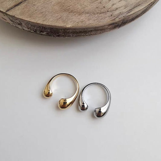 melty curve ring