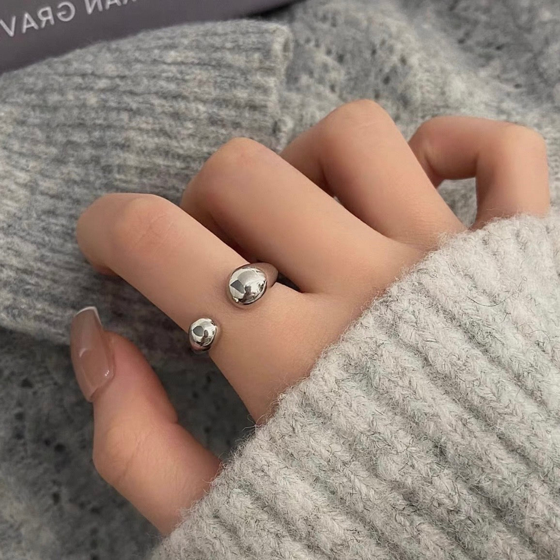 melty curve ring