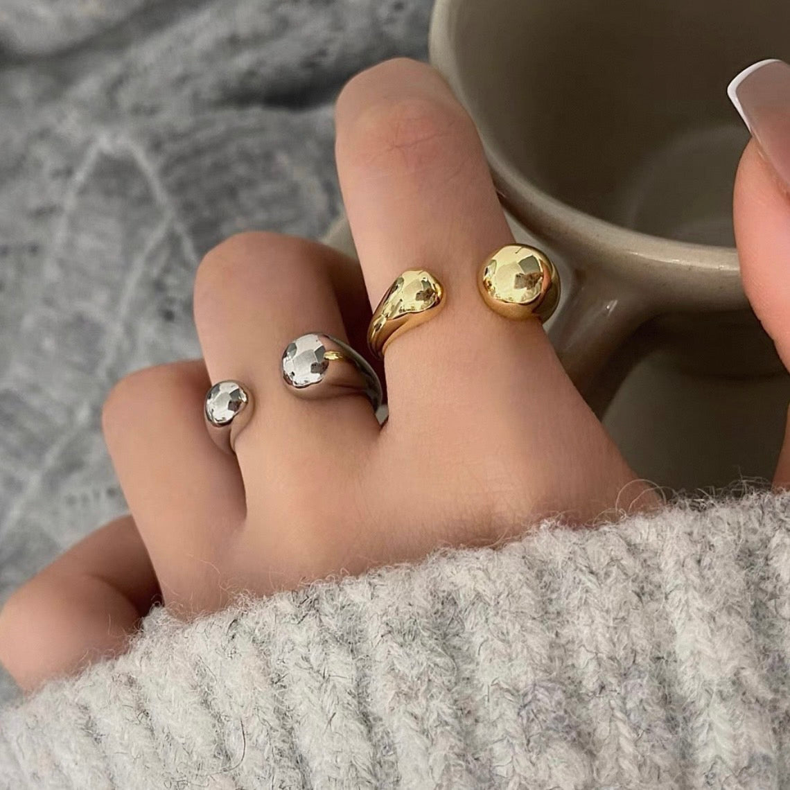 melty curve ring