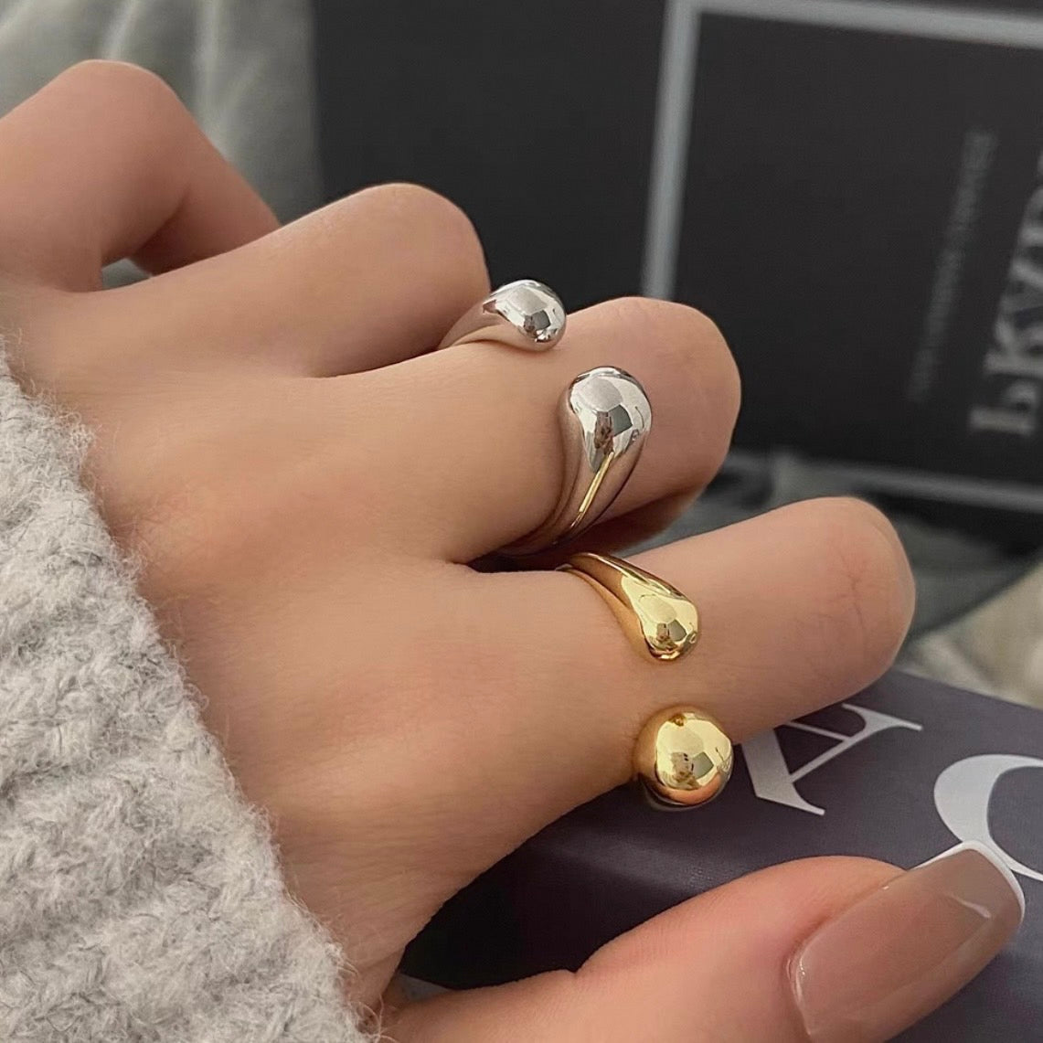 melty curve ring