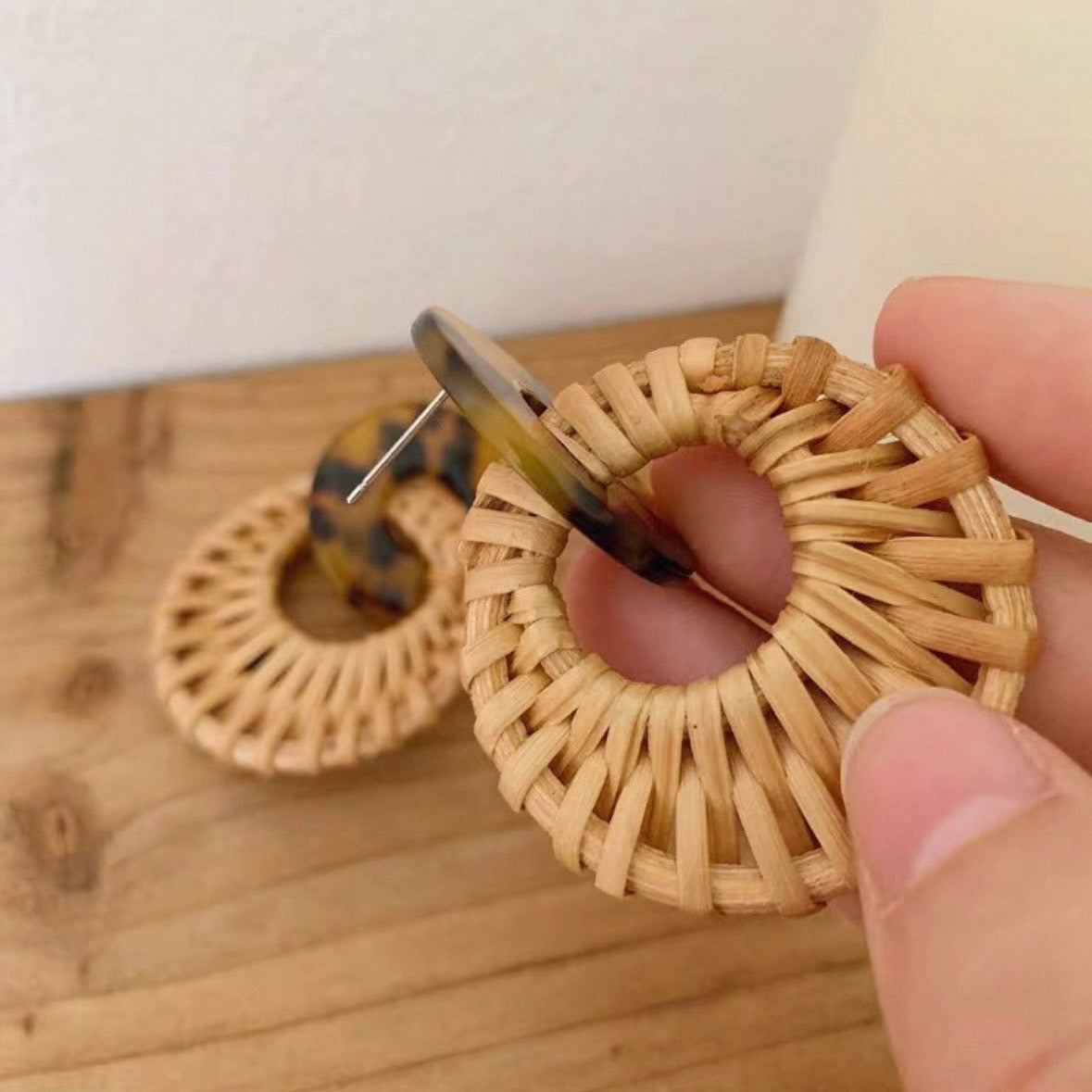tortoise rattan circle pierce