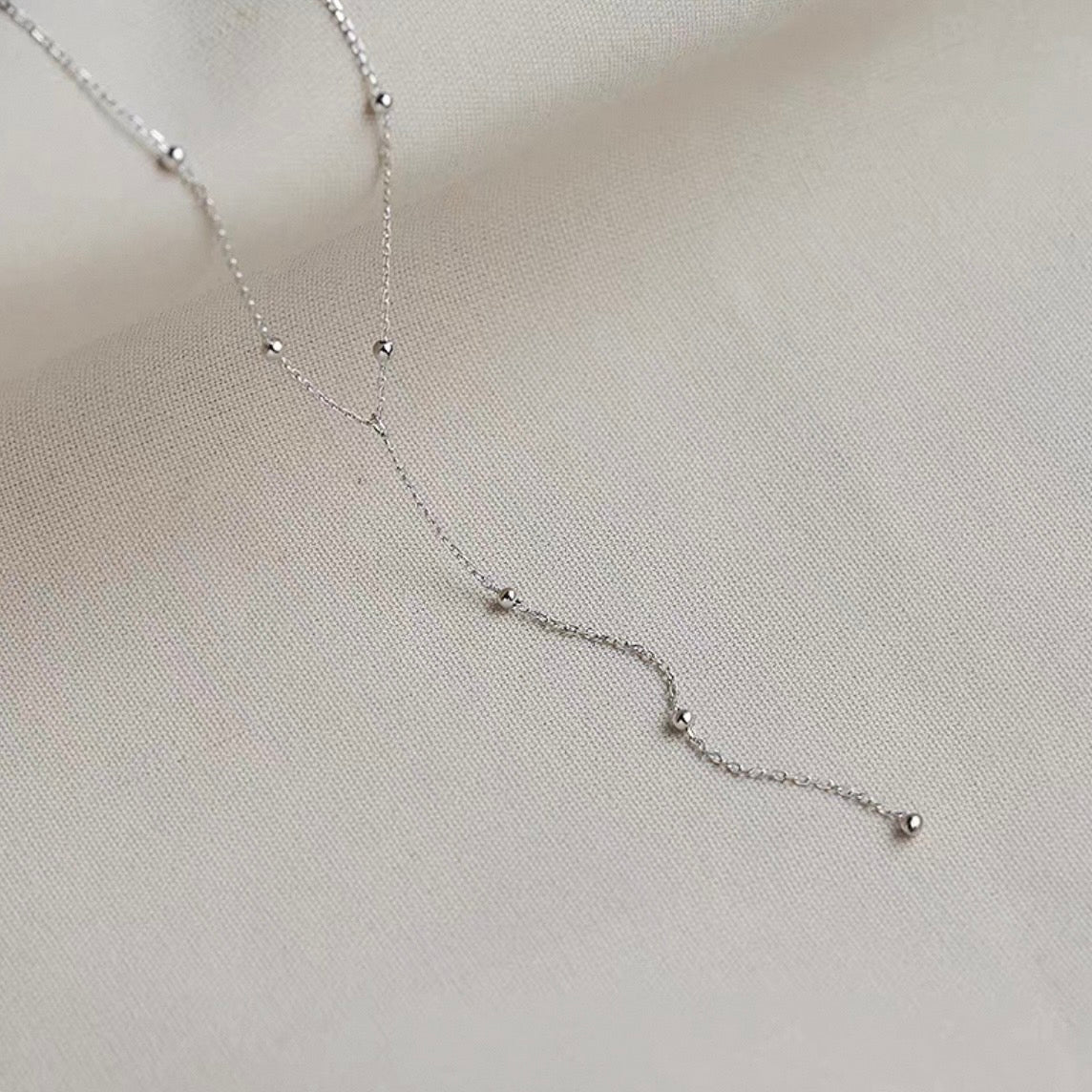 etoile Y necklace