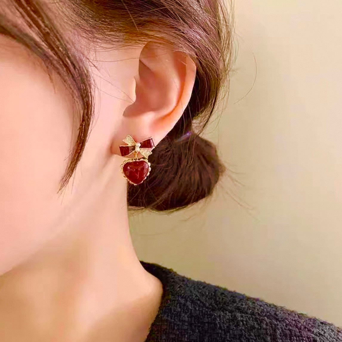 rouge ribbon heart pierce