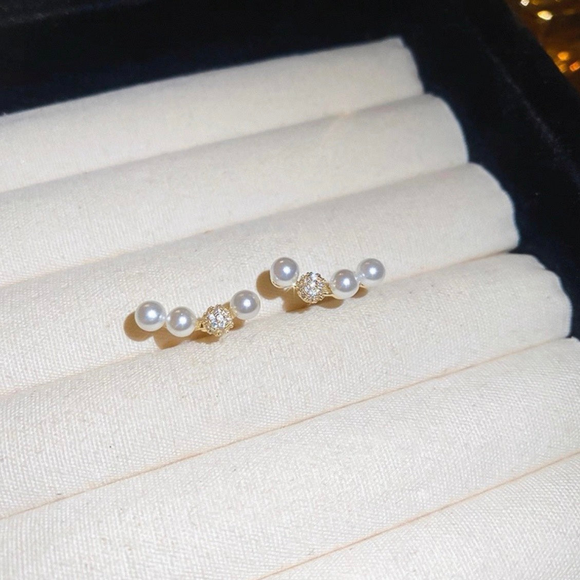pearl curve line pierce