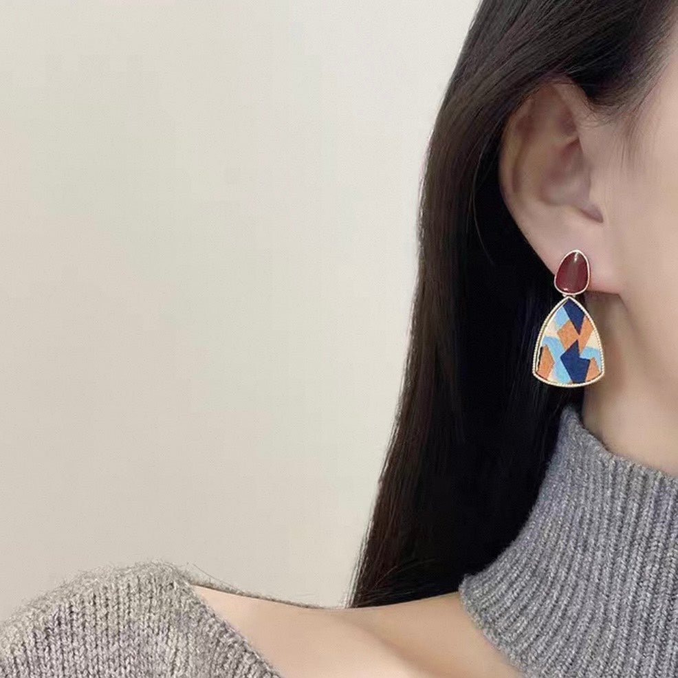 geometric Art pierce