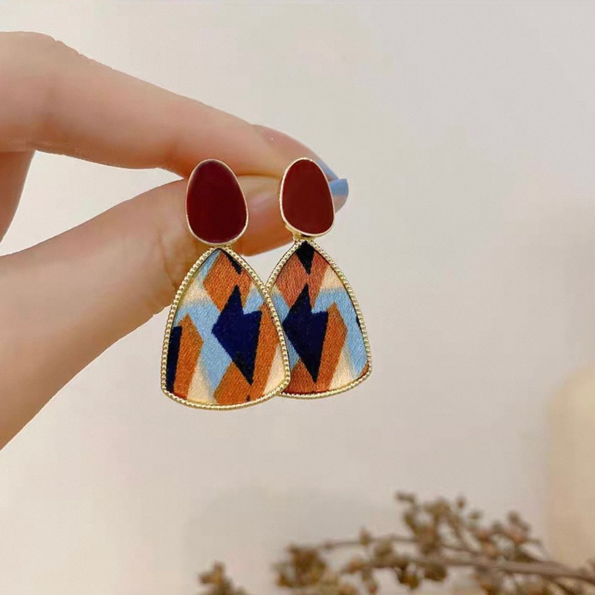 geometric Art pierce