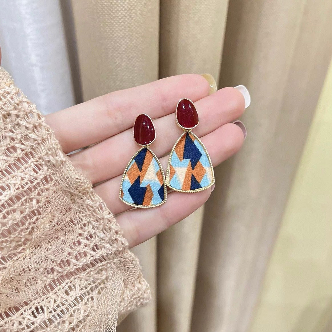 geometric Art pierce