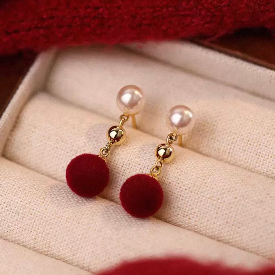 velvet rouge ball pierce