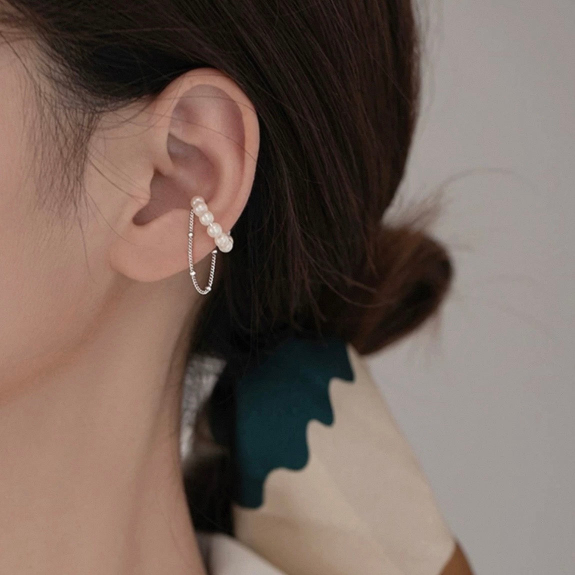 dual pearl & chain earcuff