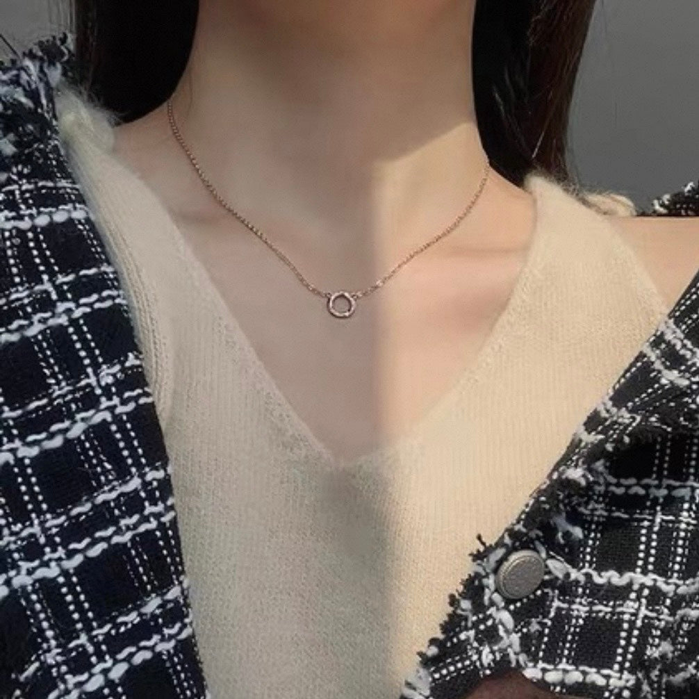 twisted circle necklace