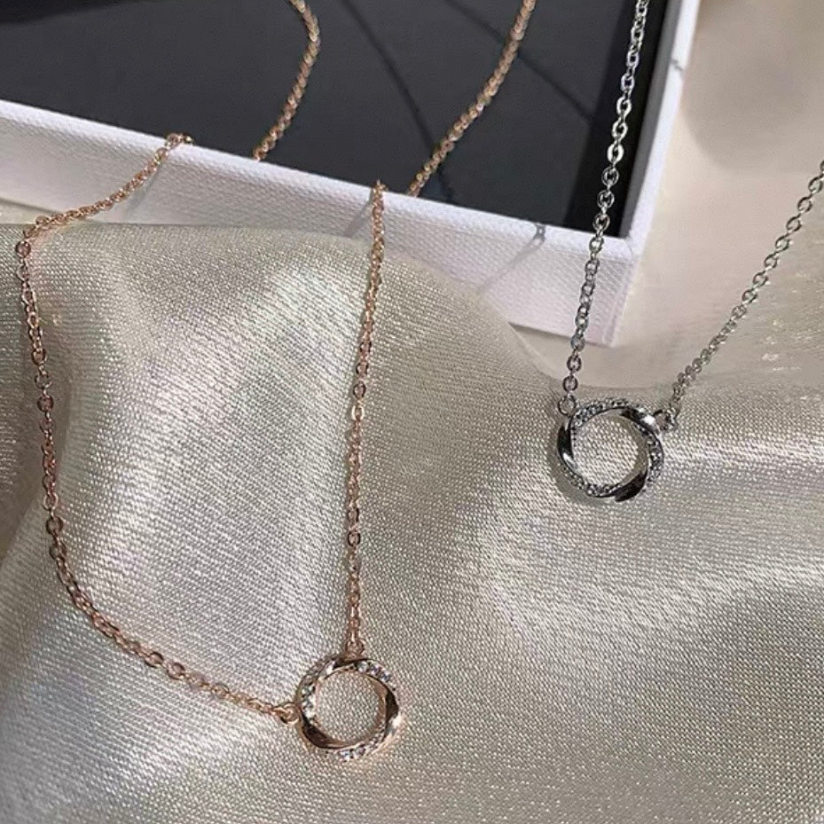 twisted circle necklace